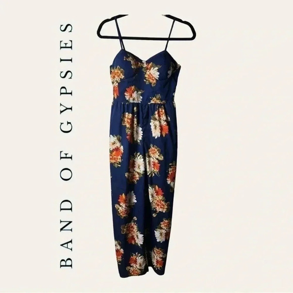 Band of Gypsies Pants - 1009. Band OF GYPSIES JUMPSUIT SIZE MEDIUM SPAGHETTI STRAP FLORAL DESIGN‎